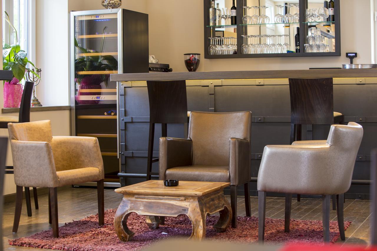 Stanica Hotel